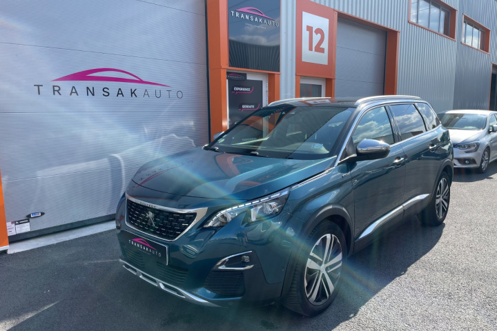 PEUGEOT 5008