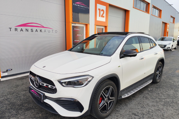 MERCEDES GLA