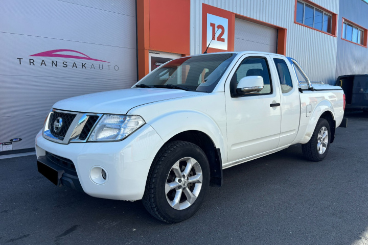 NISSAN NAVARA