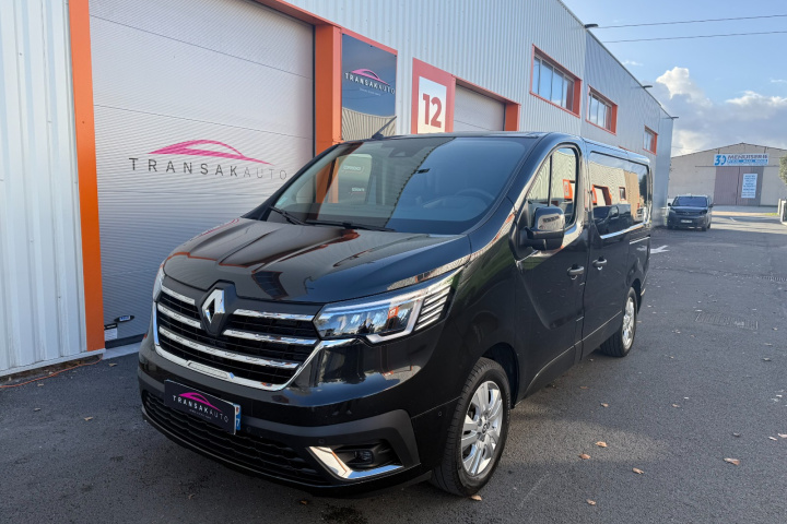 RENAULT TRAFIC CABINE APPROFONDIE